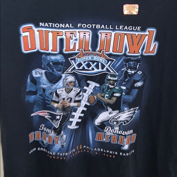 Super Bowl XXXIX Quarterback Matchup Tee - Picture 2 of 5
